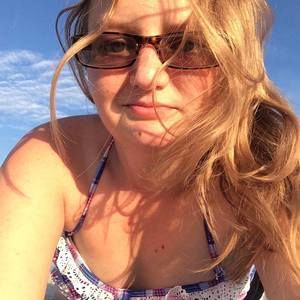 Meet your Posher, Dolores